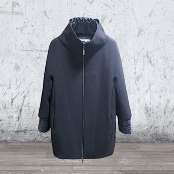 Lovely Nikki Jones 2 in 1 Classic High Collar Coat wth Peuter Silver Vest Jacket - Picture 4 of 12